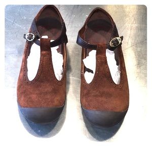 Merrill Plaza Strap Footwear